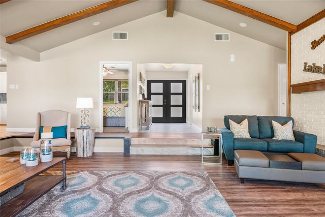 80 Bayside Circle, Gainesville, TX 76240