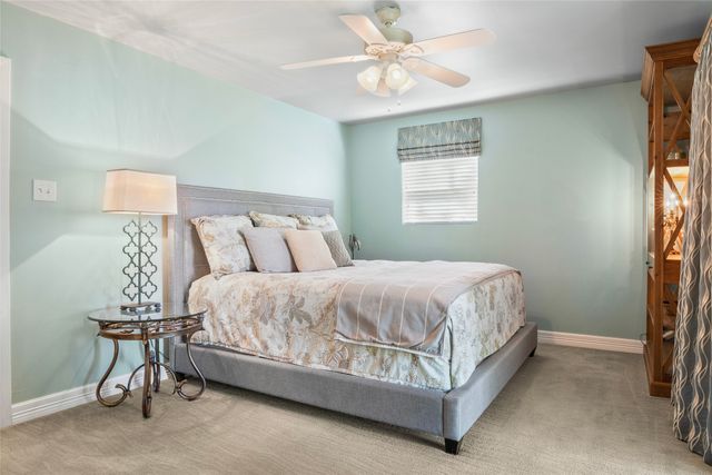 80 Bayside Circle, Gainesville, TX 76240