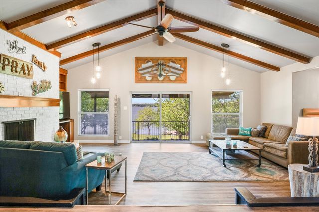 80 Bayside Circle, Gainesville, TX 76240