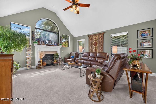 3881 REDS GAIT Lane, Jacksonville, FL 32223