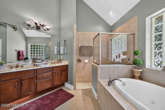 3881 REDS GAIT Lane, Jacksonville, FL 32223