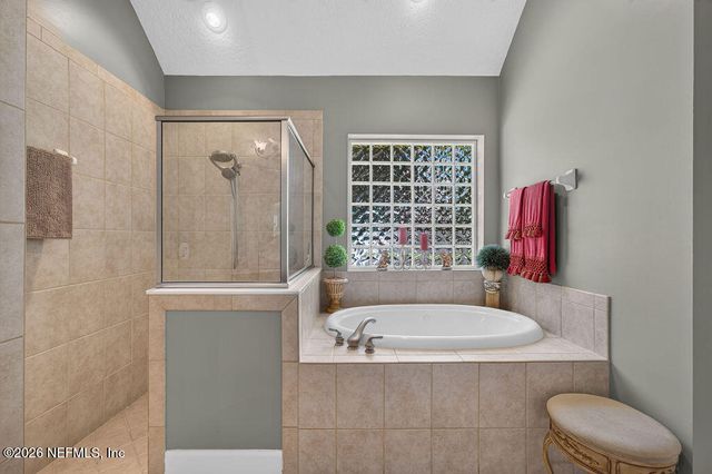 3881 REDS GAIT Lane, Jacksonville, FL 32223