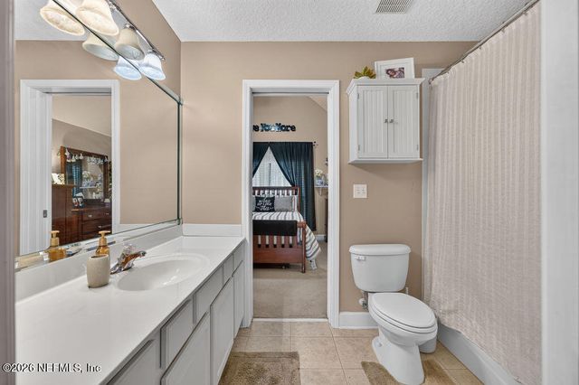 3881 REDS GAIT Lane, Jacksonville, FL 32223