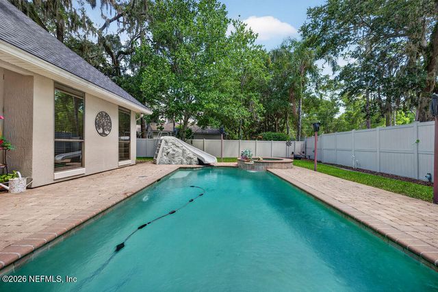 3881 REDS GAIT Lane, Jacksonville, FL 32223