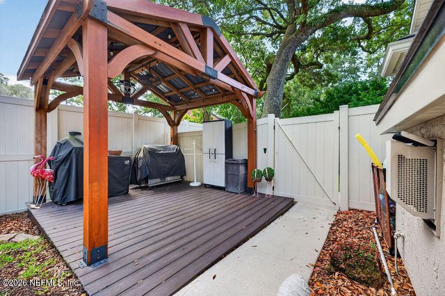 3881 REDS GAIT Lane, Jacksonville, FL 32223