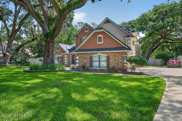3881 REDS GAIT Lane, Jacksonville, FL 32223