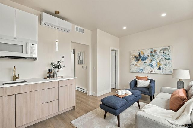 1240 E 35th Avenue, Denver, CO 80205