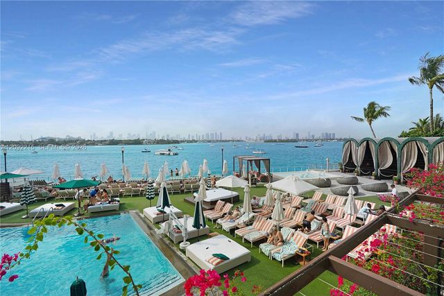 1100 West Avenue 1115, Miami Beach, FL 33139