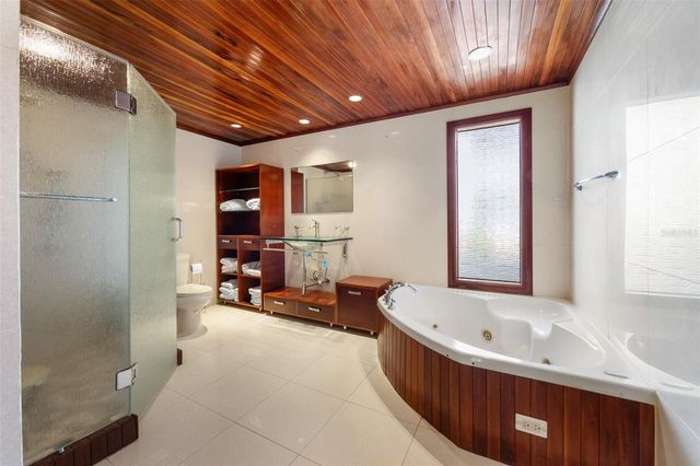 550 WAYMOUTH, MIRAMAR, San Juan, PR 00907