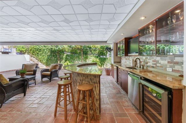 550 WAYMOUTH, MIRAMAR, San Juan, PR 00907