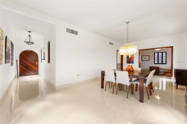 550 WAYMOUTH, MIRAMAR, San Juan, PR 00907