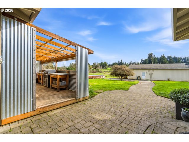 16950 S REDLAND Rd, Oregon City, OR 97045