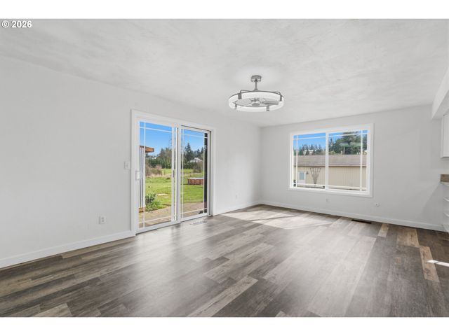 16950 S REDLAND Rd, Oregon City, OR 97045