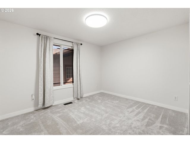 16950 S REDLAND Rd, Oregon City, OR 97045