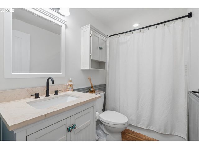 16950 S REDLAND Rd, Oregon City, OR 97045