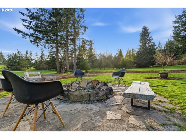 16950 S REDLAND Rd, Oregon City, OR 97045