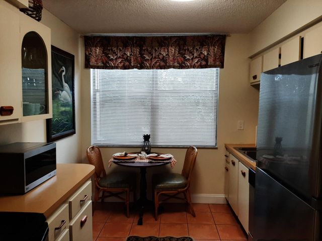 955 Egret Circle 301, Delray Beach, FL 33444