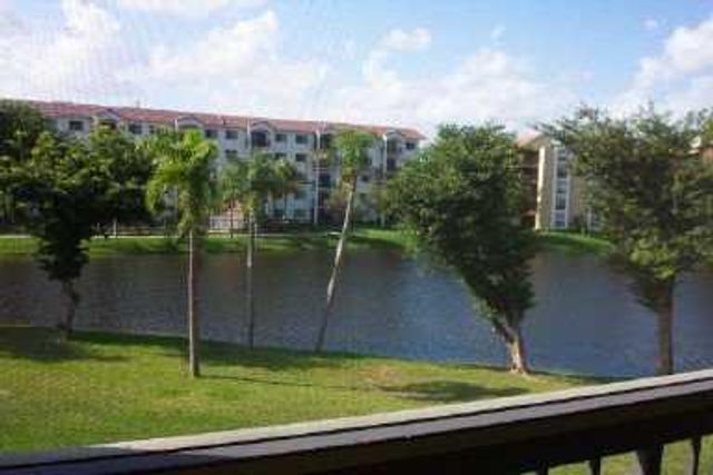 955 Egret Circle 301, Delray Beach, FL 33444