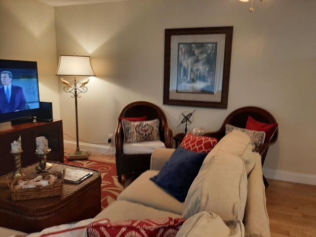 955 Egret Circle 301, Delray Beach, FL 33444