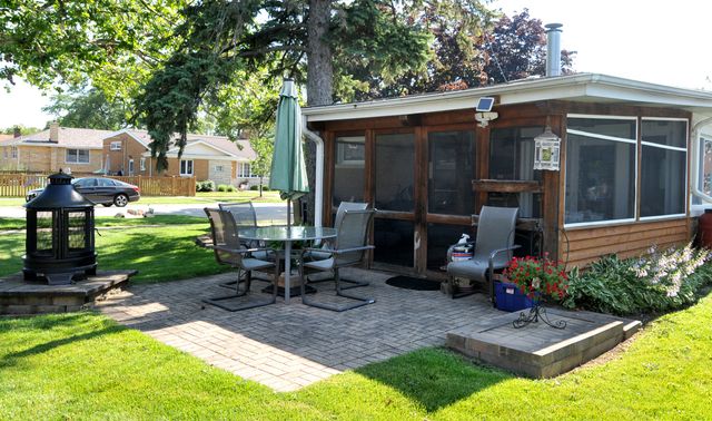 1201 Raymond Avenue, La Grange Park, IL 60526