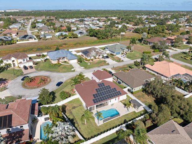 5806 NW Rose Petal Court, Port St. Lucie, Port St Lucie, FL 34986