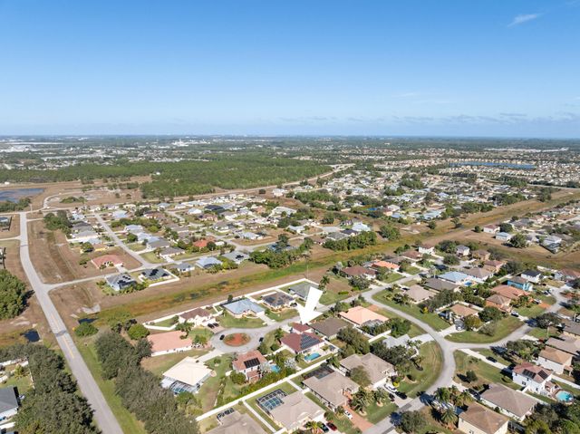 5806 NW Rose Petal Court, Port St. Lucie, Port St Lucie, FL 34986