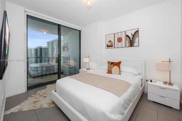 1600 NE 1st Ave 2809, Miami, FL 33132