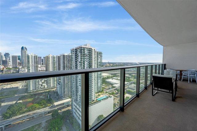 1600 NE 1st Ave 2809, Miami, FL 33132