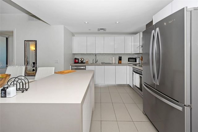 1600 NE 1st Ave 2809, Miami, FL 33132