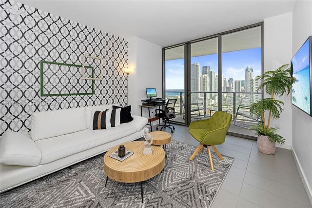 1600 NE 1st Ave 2809, Miami, FL 33132