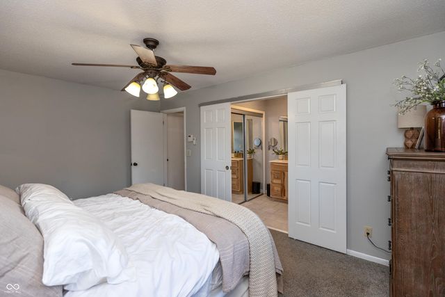 8560 N Lakewood Place, West Terre Haute, IN 47885