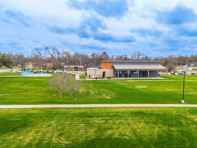 700 Carter Street, Sulphur Springs, TX 75482