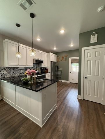 700 Carter Street, Sulphur Springs, TX 75482