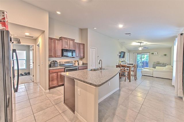 17334 WHITE MANGROVE DRIVE, Wimauma, FL 33598