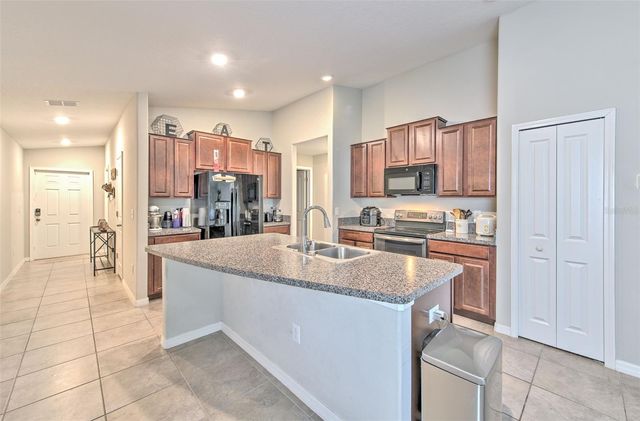 17334 WHITE MANGROVE DRIVE, Wimauma, FL 33598