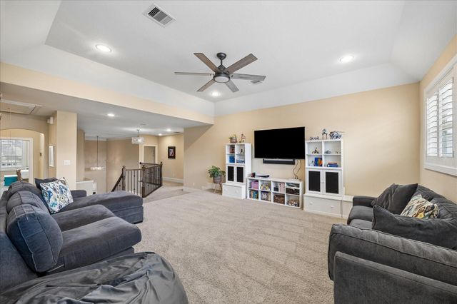 123 N Thatcher Bend Circle, The Woodlands, TX 77389