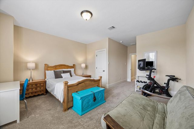 123 N Thatcher Bend Circle, The Woodlands, TX 77389