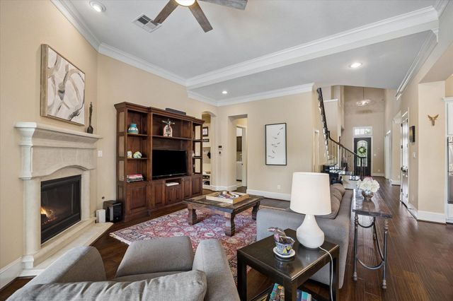 123 N Thatcher Bend Circle, The Woodlands, TX 77389