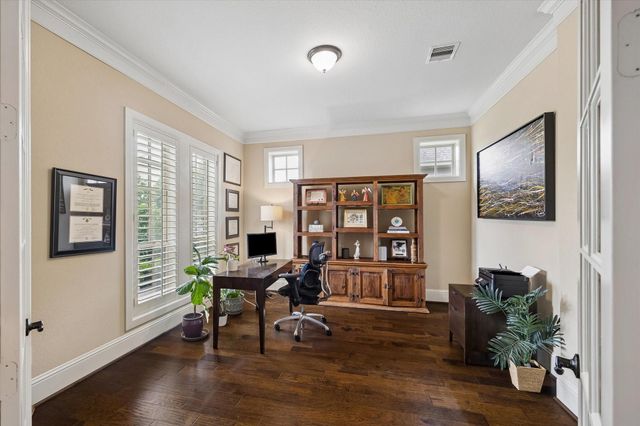123 N Thatcher Bend Circle, The Woodlands, TX 77389
