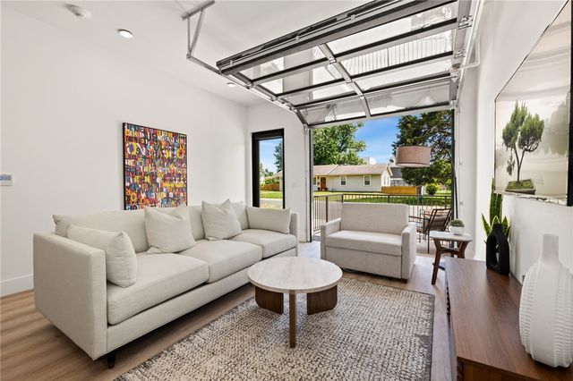 905 SE 4th Street 110, Bentonville, AR 72712