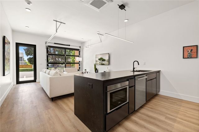 905 SE 4th Street 110, Bentonville, AR 72712