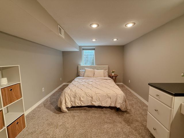 10821 Kumquat Street NW, Coon Rapids, MN 55448