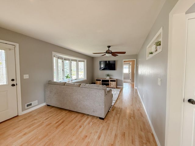 10821 Kumquat Street NW, Coon Rapids, MN 55448