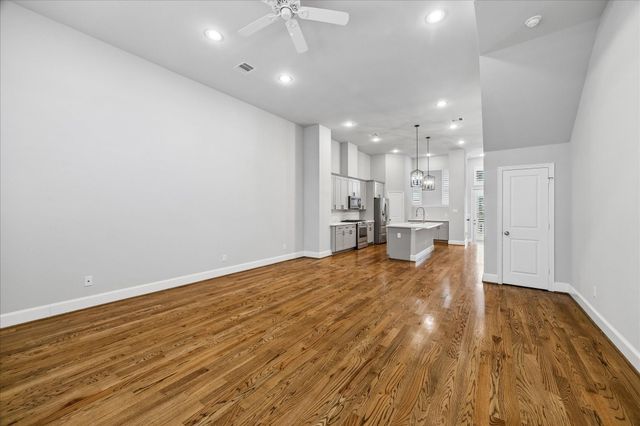 2407 Lawrence Street, Houston, TX 77008