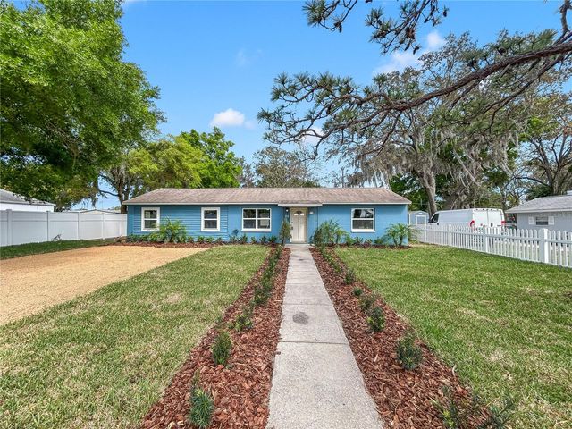 25 E CHARLOTTE AVENUE, Eustis, FL 32726