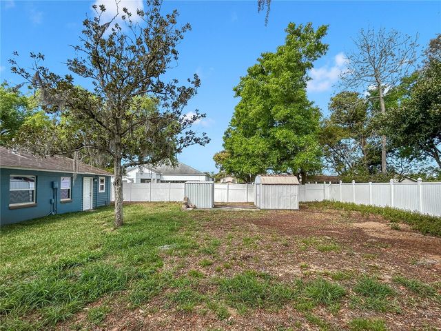 25 E CHARLOTTE AVENUE, Eustis, FL 32726