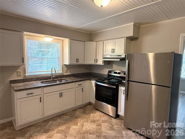 524 Echodale Drive, Charlotte, NC 28217