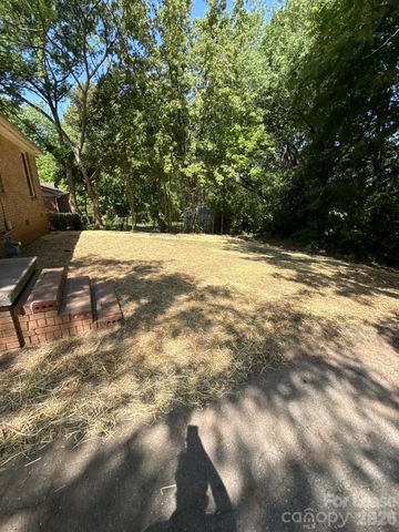 524 Echodale Drive, Charlotte, NC 28217