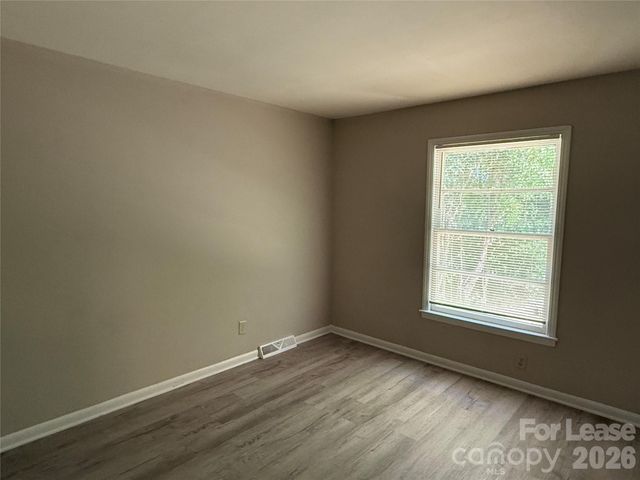 524 Echodale Drive, Charlotte, NC 28217