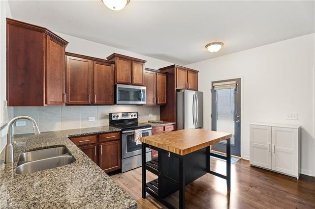 2381 Autumn Mist Drive, Winston-salem, NC 27103